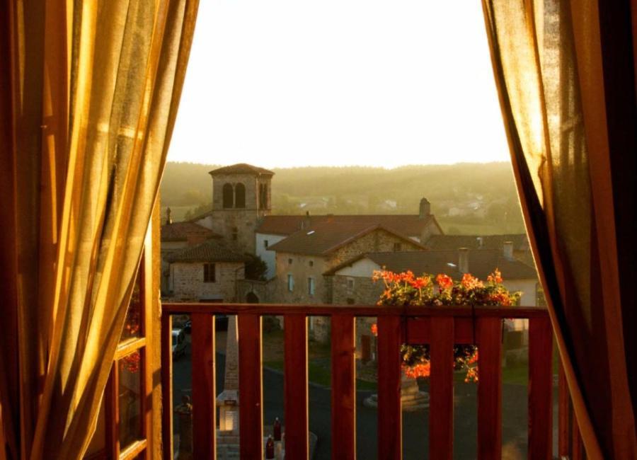 Hotel La Clairiere Chambon-sur-Dolore Dış mekan fotoğraf